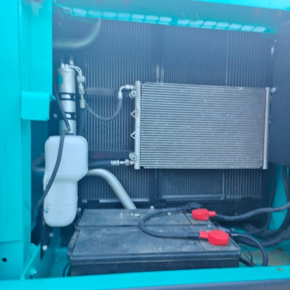 Kobelco SK 200 - Excavadora de cadenas: foto 5 Kobelco SK 200 - Excavadora de cadenas: foto 5