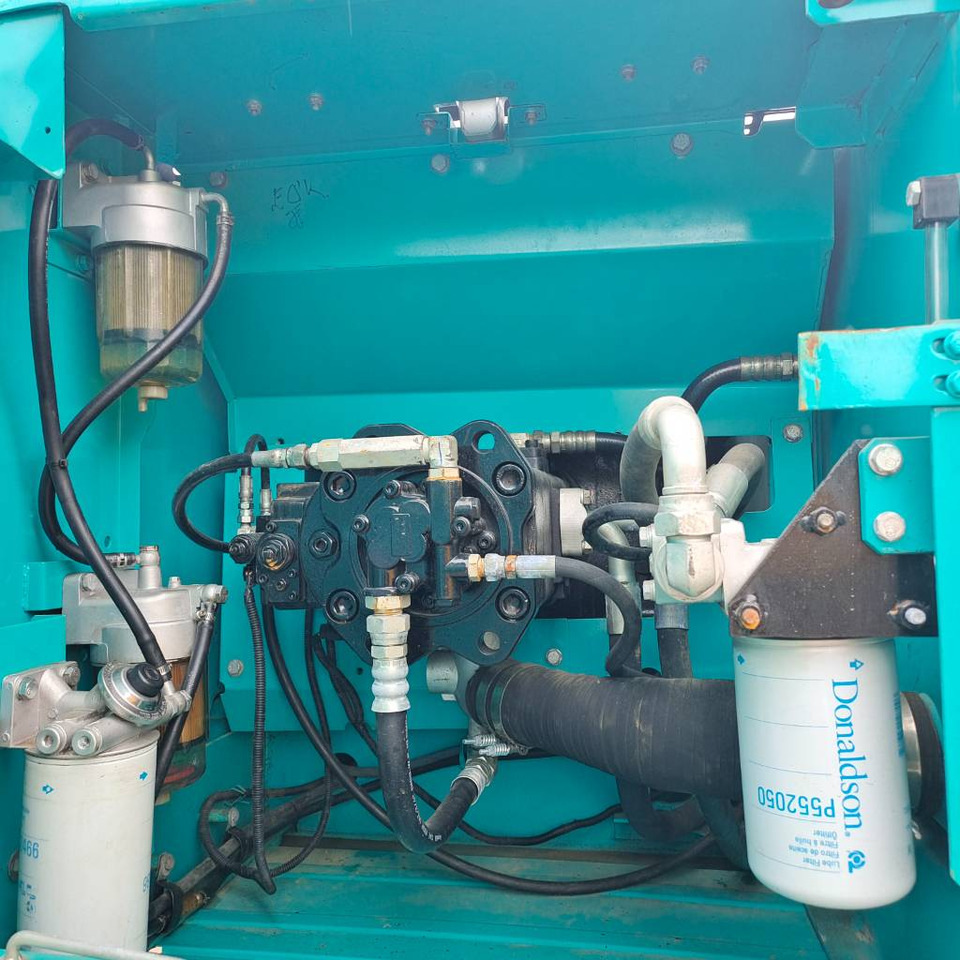 Kobelco SK 200 - Excavadora de cadenas: foto 5 Kobelco SK 200 - Excavadora de cadenas: foto 5