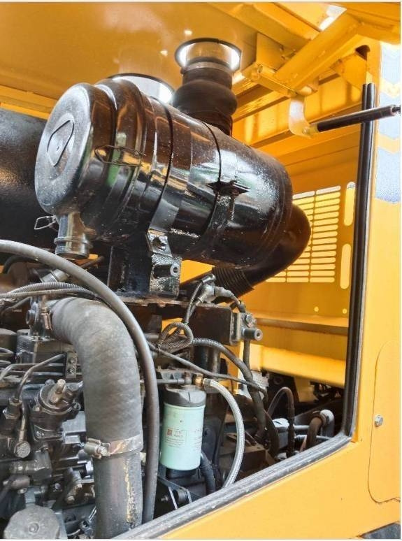 Komatsu WA 320-5 - Excavadora de cadenas: foto 2 Komatsu WA 320-5 - Excavadora de cadenas: foto 2