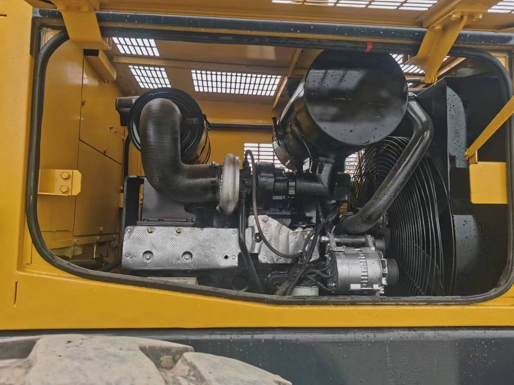 Komatsu WA 360-3 - Cargadora de ruedas: foto 2 Komatsu WA 360-3 - Cargadora de ruedas: foto 2