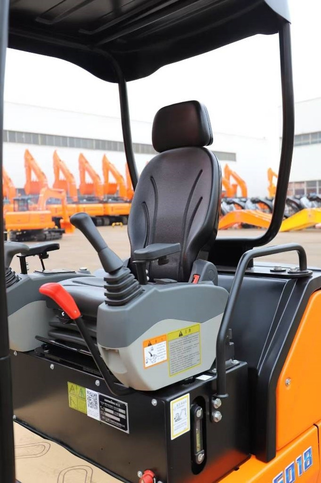 Excavadora de cadenas nuevo Lonking LG 6018 BRAND NEW MACHINE: foto 11 Excavadora de cadenas nuevo Lonking LG 6018 BRAND NEW MACHINE: foto 11