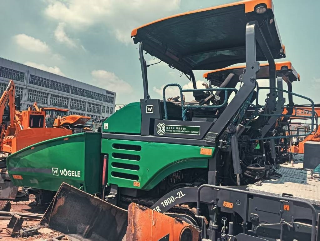 Vögele 1800-3 - Pavimentadora de asfalto: foto 3 Vögele 1800-3 - Pavimentadora de asfalto: foto 3