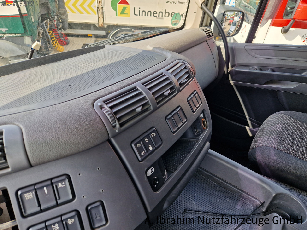 Daf CF 400 FT PTO für Kompressor Standklima, fehlerfrei - Cabeza tractora: foto 3 Daf CF 400 FT PTO für Kompressor Standklima, fehlerfrei - Cabeza tractora: foto 3