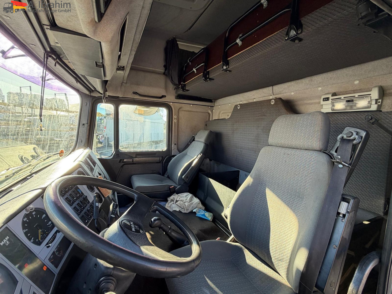 Leasing de MAN 26.464 6x4 | Retarder | Klima | Schaltgetriebe | 3 Pedals MAN 26.464 6x4 | Retarder | Klima | Schaltgetriebe | 3 Pedals: foto 15