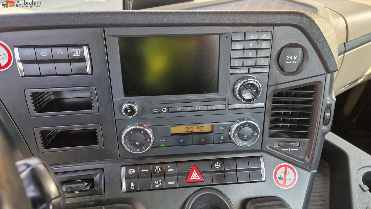 Mercedes-Benz 1840 Actros, 3x vorhanden, identisch - Cabeza tractora: foto 2 Mercedes-Benz 1840 Actros, 3x vorhanden, identisch - Cabeza tractora: foto 2