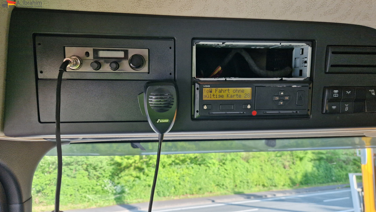 Mercedes-Benz 1840 Actros, 3x vorhanden, identisch - Cabeza tractora: foto 3 Mercedes-Benz 1840 Actros, 3x vorhanden, identisch - Cabeza tractora: foto 3