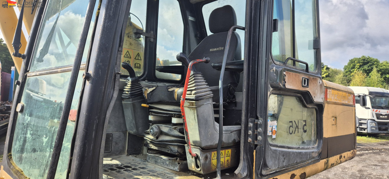 Komatsu PC 210 Zustand gut, UVV 12 25 - Excavadora de cadenas: foto 4 Komatsu PC 210 Zustand gut, UVV 12 25 - Excavadora de cadenas: foto 4