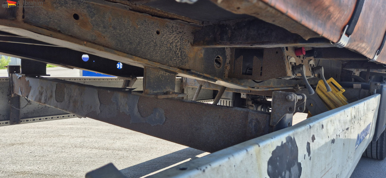 Krone AZP Schiebeplane, Edscha - Remolque con toldo: foto 4 Krone AZP Schiebeplane, Edscha - Remolque con toldo: foto 4