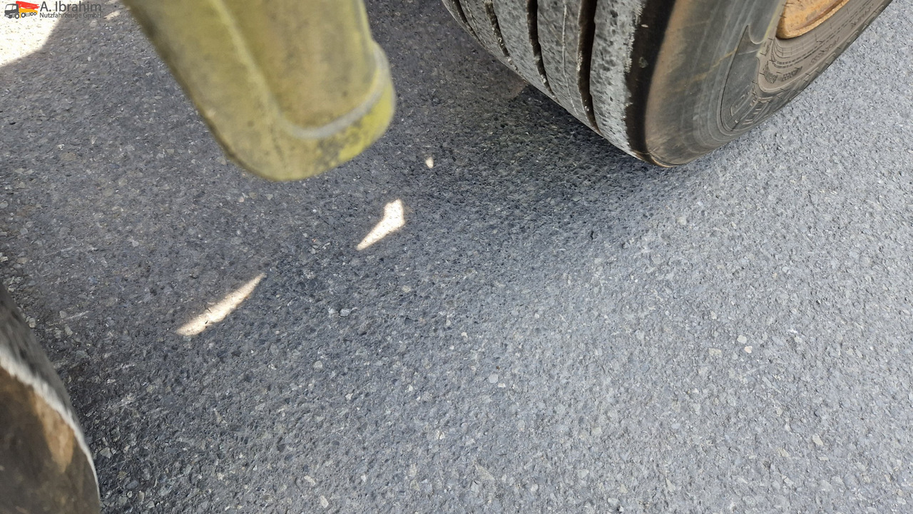 Krone SD Containerchassis 2x 20, 30, 40 ft deutscher Auflieger, ausziehbar - Semirremolque portacontenedore/ Intercambiable: foto 4 Krone SD Containerchassis 2x 20, 30, 40 ft deutscher Auflieger, ausziehbar - Semirremolque portacontenedore/ Intercambiable: foto 4