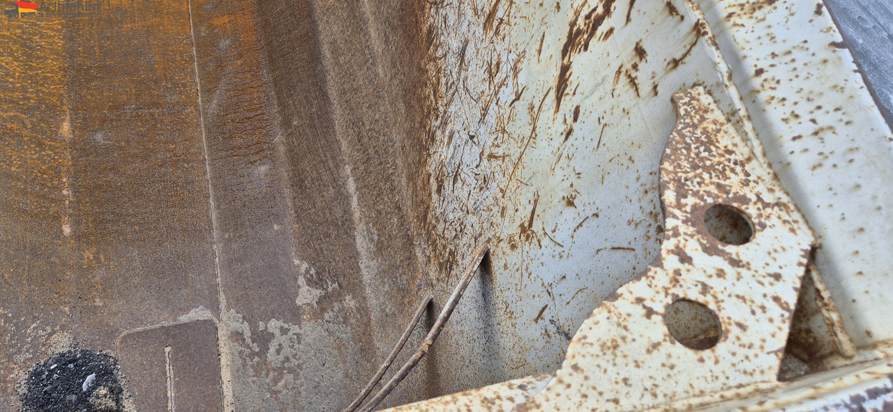 Langendorf SKS-HS 24/30 Isomulde, Liftachse, Scheibenbremse, Stahlmulde - Semirremolque volquete: foto 2 Langendorf SKS-HS 24/30 Isomulde, Liftachse, Scheibenbremse, Stahlmulde - Semirremolque volquete: foto 2