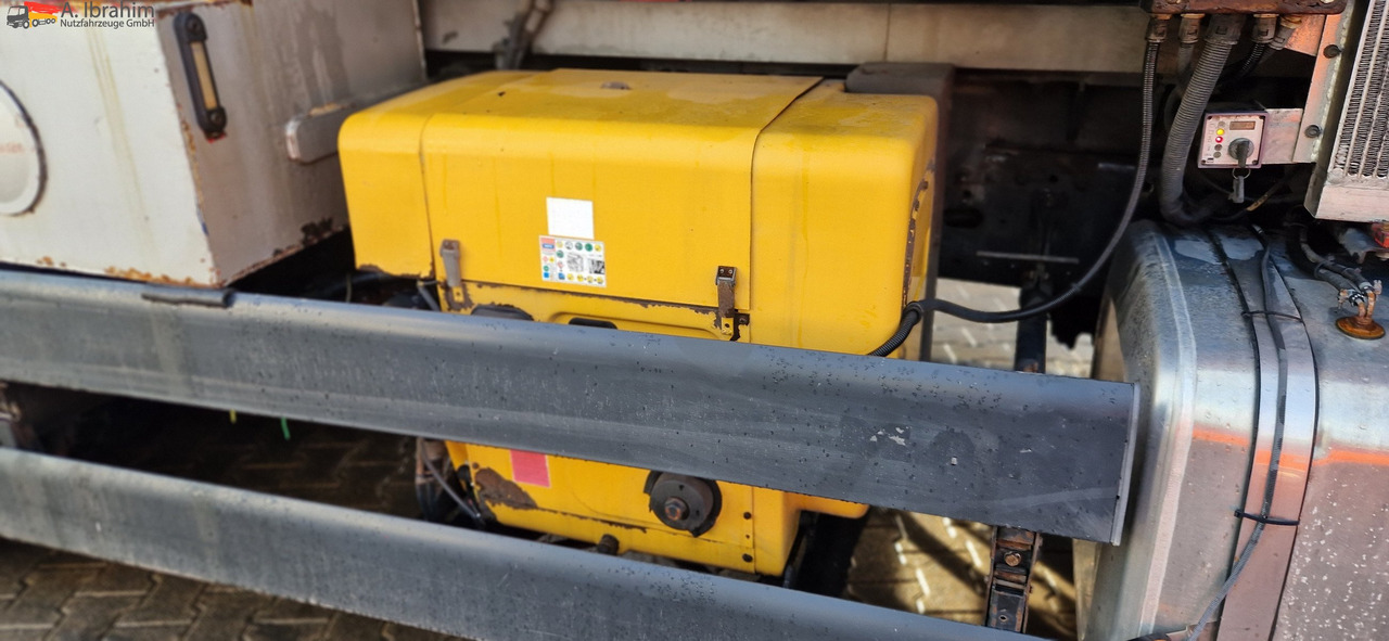 Camión cisterna MAN TGA Asphaltspritze Schäfer 20 000 Liters: foto 6