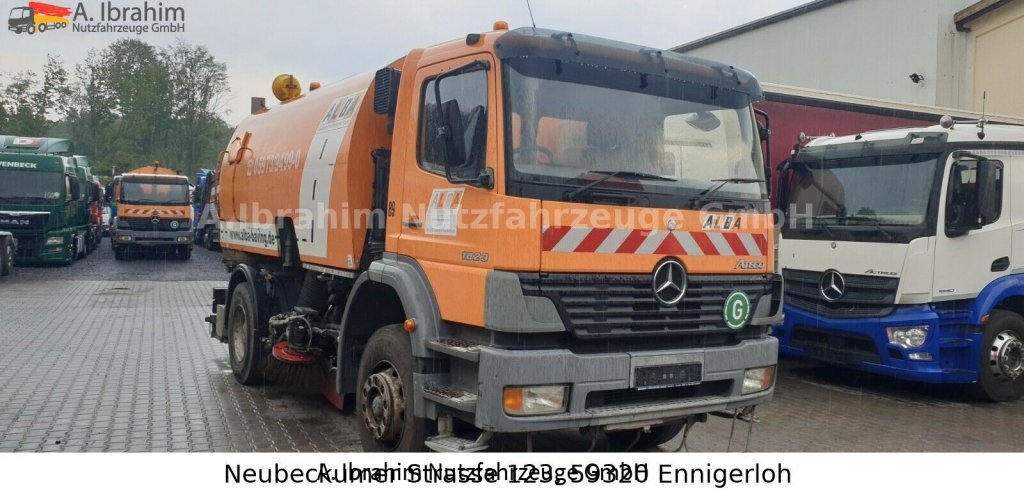 Mercedes-Benz 1823 DB 1823,Optifant 70, einsatzbereit - Barredora vial: foto 1 Mercedes-Benz 1823 DB 1823,Optifant 70, einsatzbereit - Barredora vial: foto 1