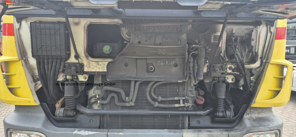 Mercedes-Benz 2536 L 3 Kammer 19500 L Oben Unten Befüllung - Camión cisterna: foto 3 Mercedes-Benz 2536 L 3 Kammer 19500 L Oben Unten Befüllung - Camión cisterna: foto 3