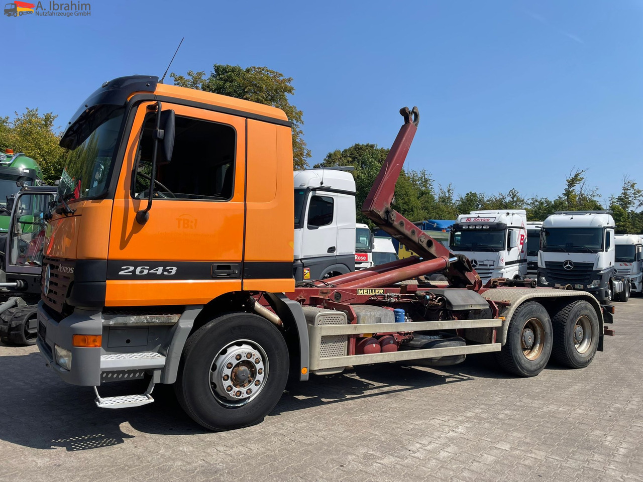 Mercedes-Benz 2643 6x4 | Blatt Luft | Meiller Haken, mp1 - Camión multibasculante: foto 1 Mercedes-Benz 2643 6x4 | Blatt Luft | Meiller Haken, mp1 - Camión multibasculante: foto 1