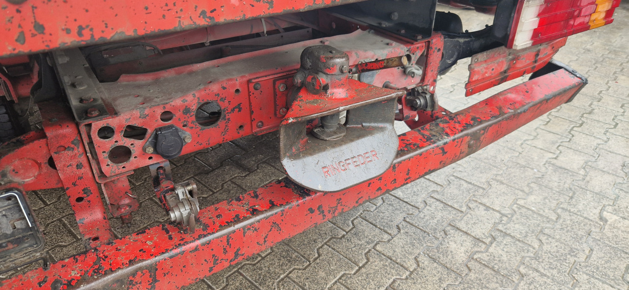 Mercedes-Benz 615D Doka Pritsche, Zustand gut - Caja abierta furgoneta, Furgoneta combi: foto 4 Mercedes-Benz 615D Doka Pritsche, Zustand gut - Caja abierta furgoneta, Furgoneta combi: foto 4