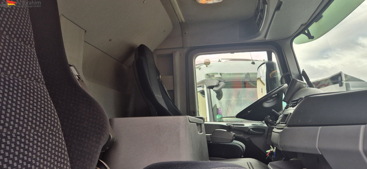 Mercedes-Benz DB 2536, 7,50 m Koffer LBW, Kamera, Carrier 850 Liftachse, mp3 - Camión frigorífico: foto 3 Mercedes-Benz DB 2536, 7,50 m Koffer LBW, Kamera, Carrier 850 Liftachse, mp3 - Camión frigorífico: foto 3