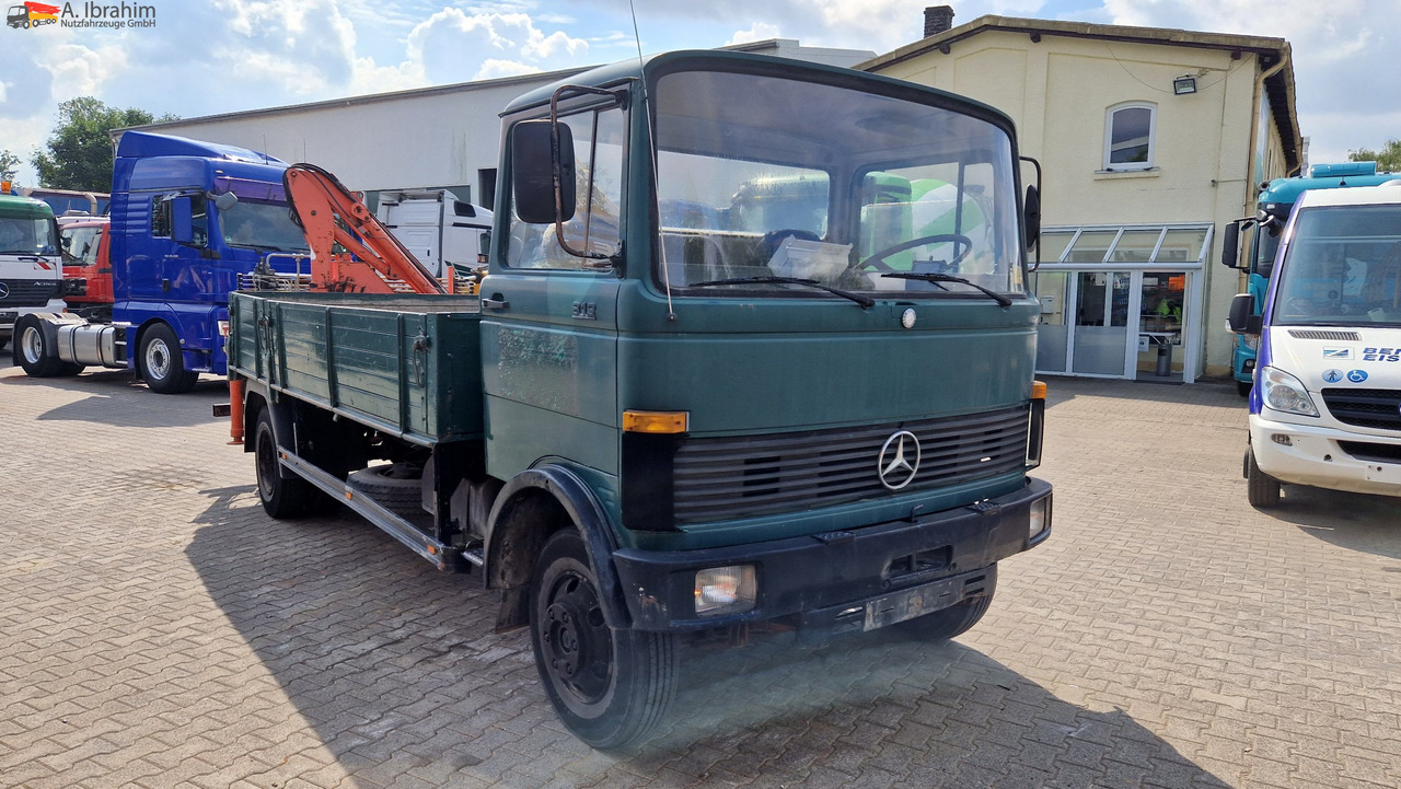 Mercedes-Benz DB 813 Pritsche Kran H- Kennzeichen,Oldtimer ein Stück Geschichte - Caja abierta furgoneta: foto 1 Mercedes-Benz DB 813 Pritsche Kran H- Kennzeichen,Oldtimer ein Stück Geschichte - Caja abierta furgoneta: foto 1