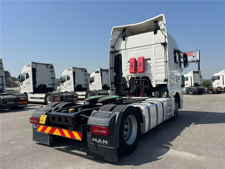 MAN TGX 18.460 - Cabeza tractora: foto 4 MAN TGX 18.460 - Cabeza tractora: foto 4