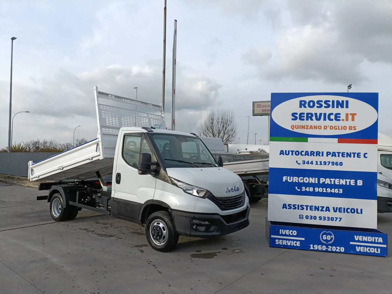IVECO DAILY 35C16 MOD. 2025 RIBALTABILE TRILATERALE - Volquete furgoneta: foto 1 IVECO DAILY 35C16 MOD. 2025 RIBALTABILE TRILATERALE - Volquete furgoneta: foto 1