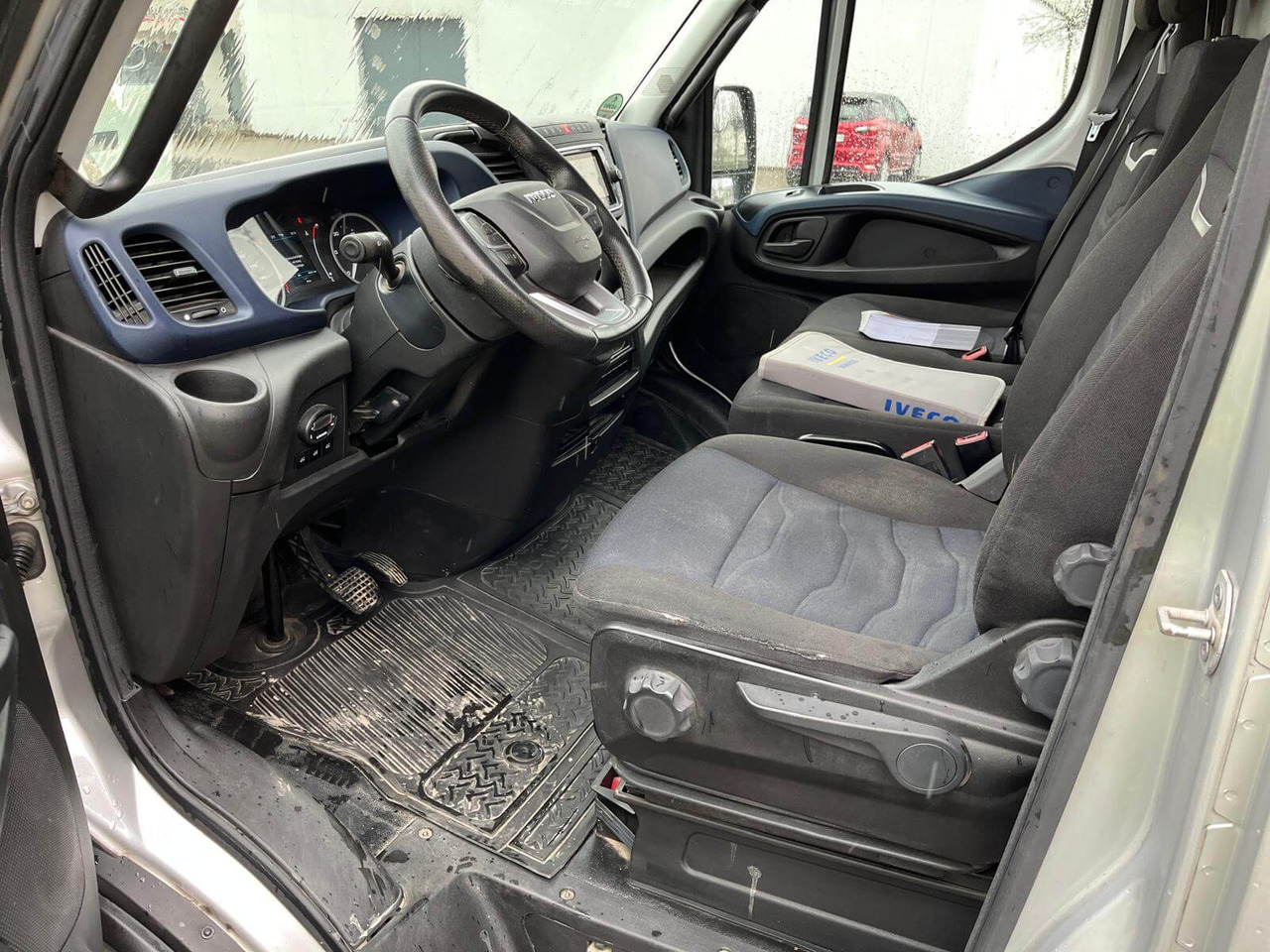 IVECO DAILY 35C18P FURGONE STANDARD - Furgón: foto 4 IVECO DAILY 35C18P FURGONE STANDARD - Furgón: foto 4