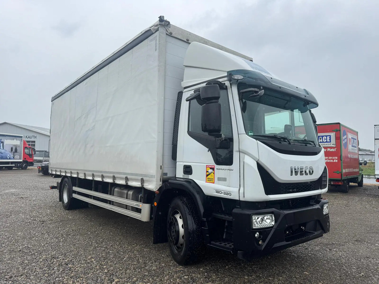 IVECO EUROCARGO 180E32P - Camión lona: foto 1 IVECO EUROCARGO 180E32P - Camión lona: foto 1