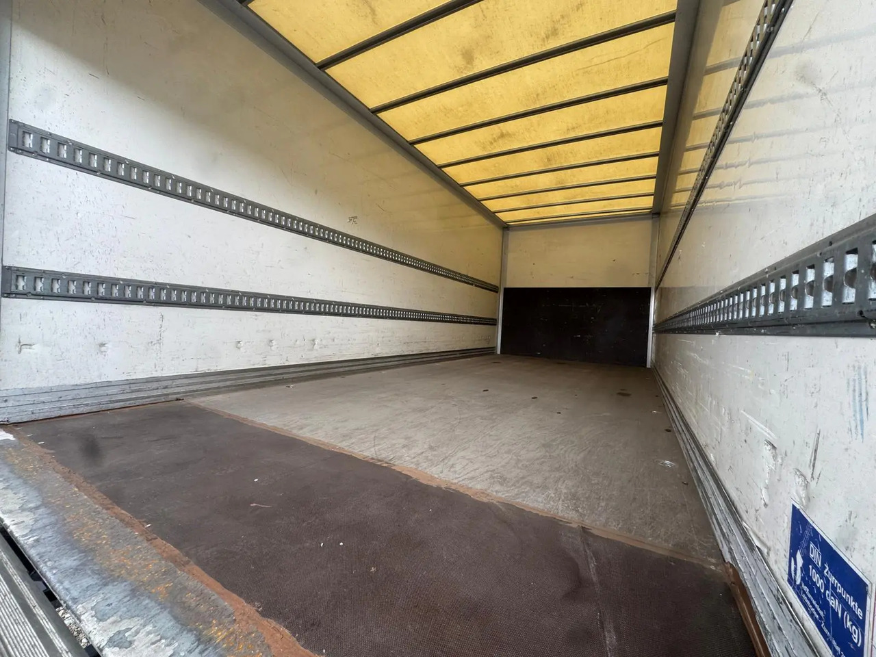 IVECO EUROCARGO 75E19P - Camión chasis: foto 4 IVECO EUROCARGO 75E19P - Camión chasis: foto 4