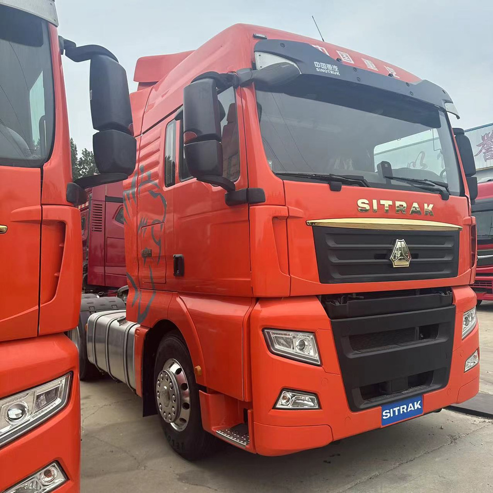 Sinotruk - Cabeza tractora: foto 5 Sinotruk - Cabeza tractora: foto 5