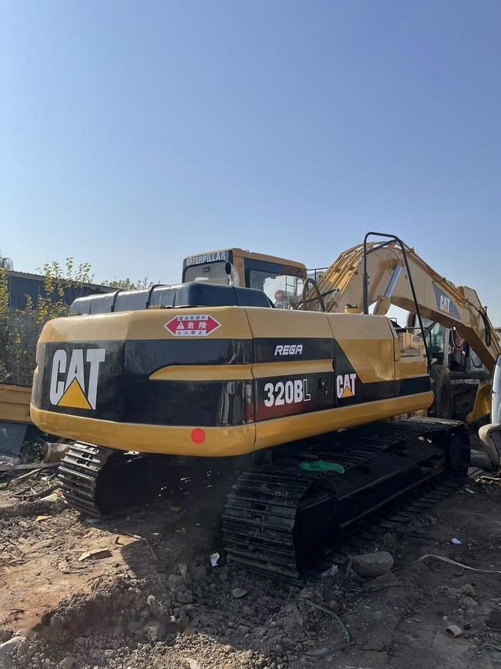 Caterpillar 320BL - Excavadora de cadenas: foto 1 Caterpillar 320BL - Excavadora de cadenas: foto 1