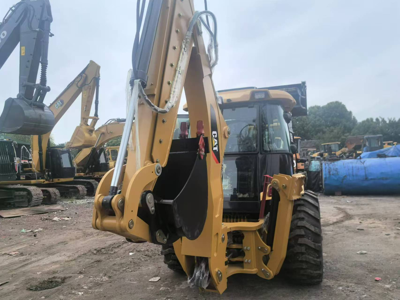 Caterpillar 420F - Retroexcavadora: foto 3 Caterpillar 420F - Retroexcavadora: foto 3