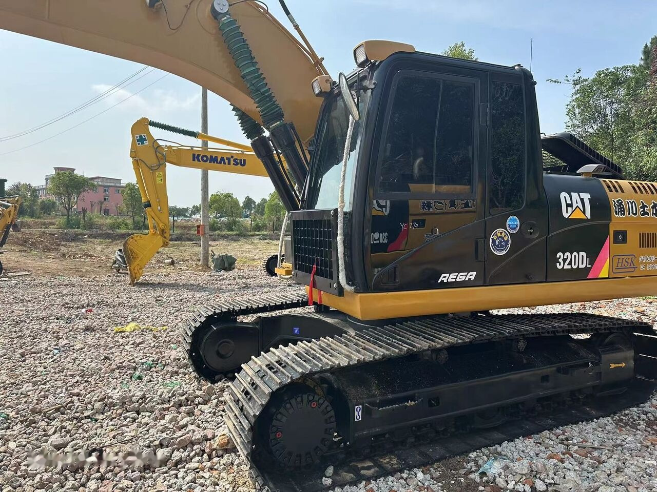 Caterpillar CAT 320D - Excavadora de cadenas: foto 1 Caterpillar CAT 320D - Excavadora de cadenas: foto 1