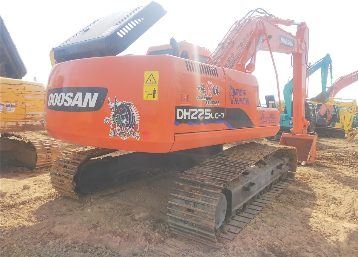 Doosan DH225 - Excavadora de cadenas: foto 4 Doosan DH225 - Excavadora de cadenas: foto 4