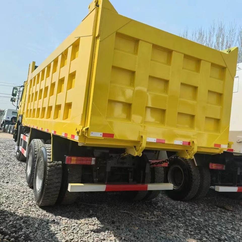 Howo 371 - Camión volquete: foto 1 Howo 371 - Camión volquete: foto 1