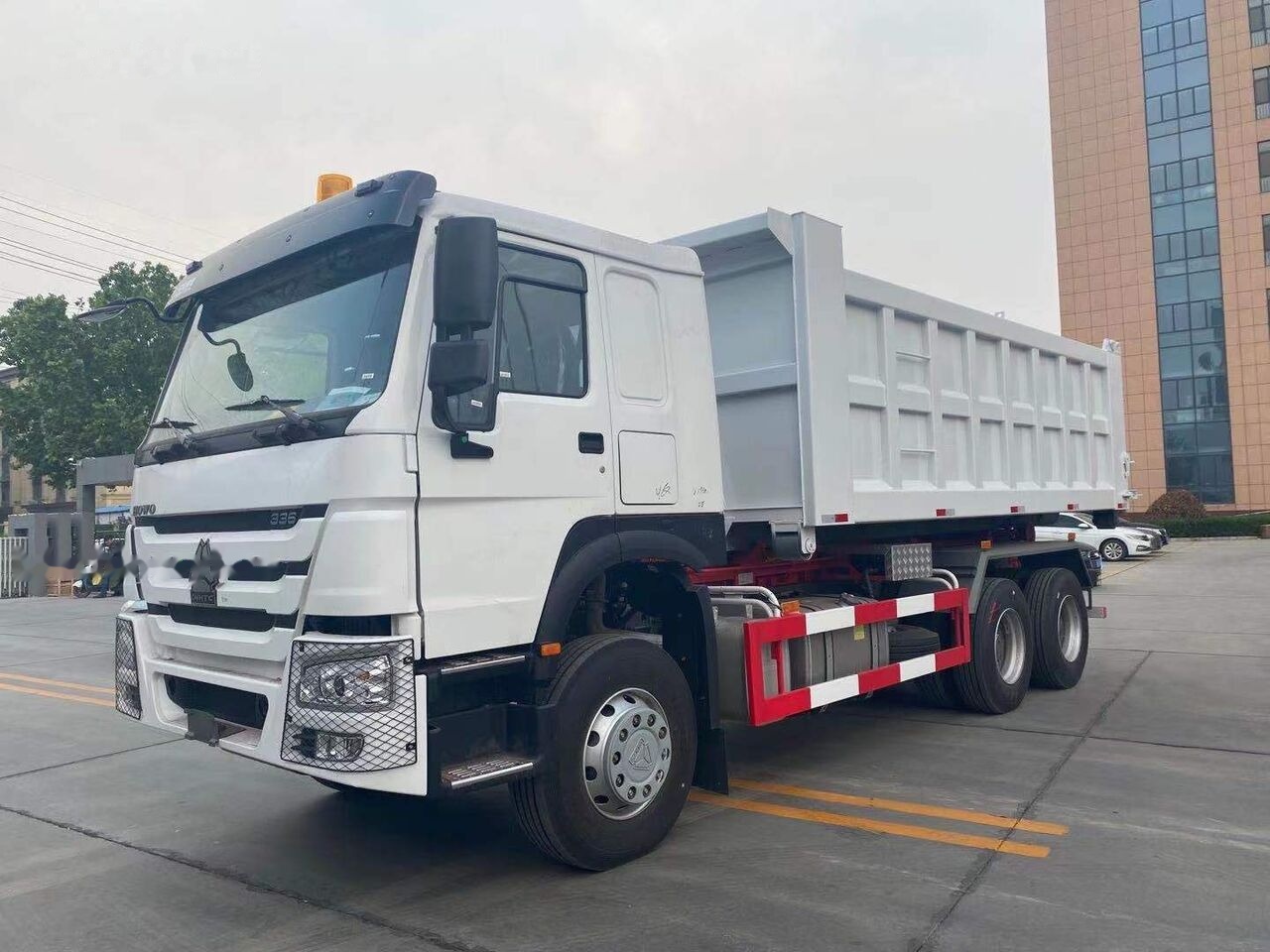 Howo 371 - Camión volquete: foto 5 Howo 371 - Camión volquete: foto 5