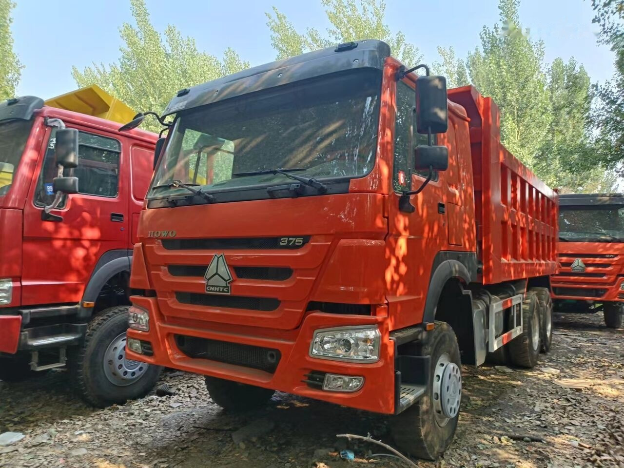 Howo 375 - Camión volquete: foto 5 Howo 375 - Camión volquete: foto 5