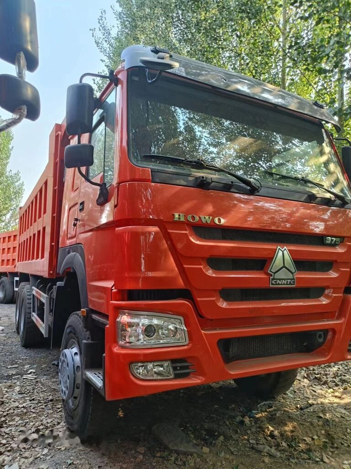 Howo 375 - Camión volquete: foto 1 Howo 375 - Camión volquete: foto 1