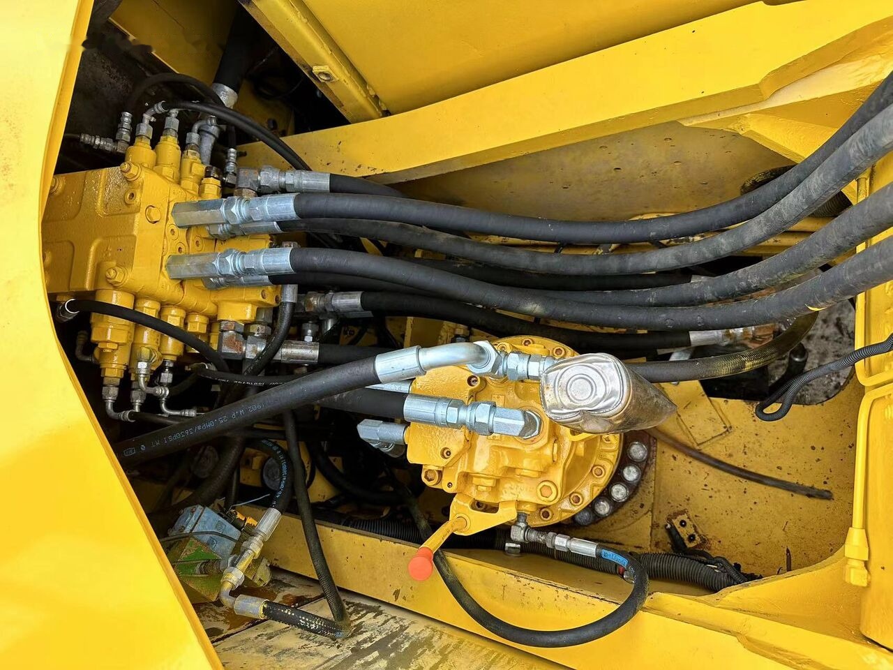 Komatsu PC160 - Excavadora de cadenas: foto 1 Komatsu PC160 - Excavadora de cadenas: foto 1