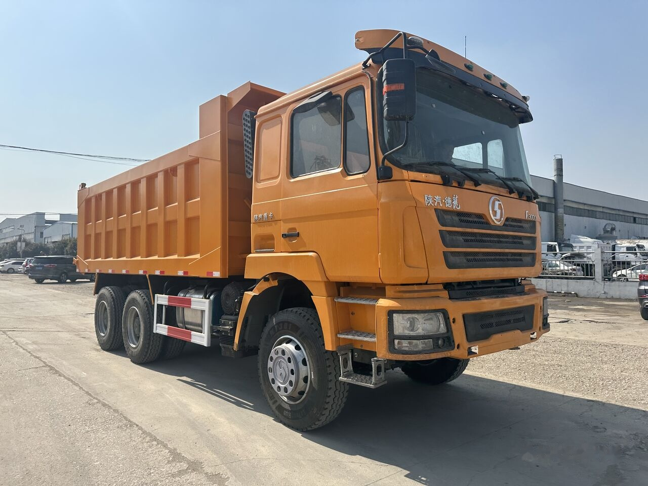 Shacman F3000 - Camión volquete: foto 3 Shacman F3000 - Camión volquete: foto 3