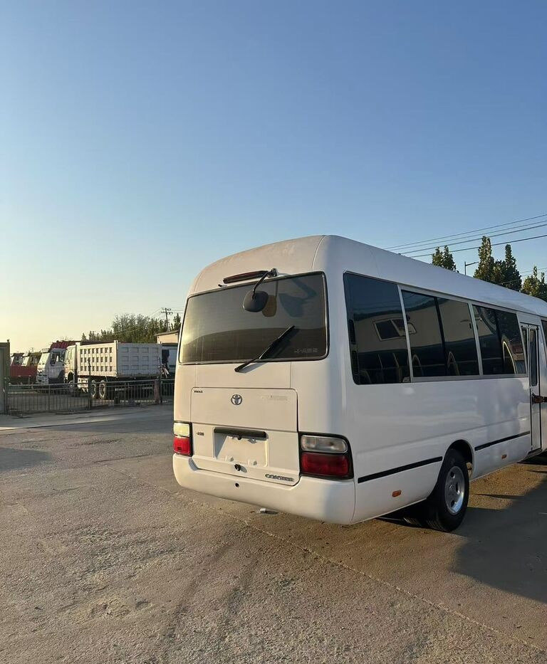 Toyota Coaster - Autobús suburbano: foto 3 Toyota Coaster - Autobús suburbano: foto 3