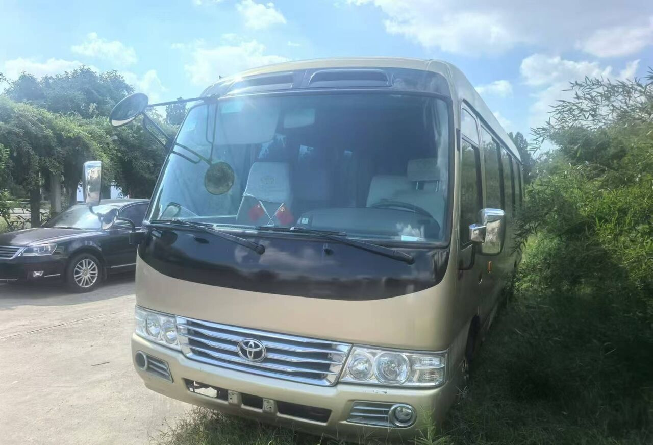 Toyota Coaster - Autobús suburbano: foto 1 Toyota Coaster - Autobús suburbano: foto 1