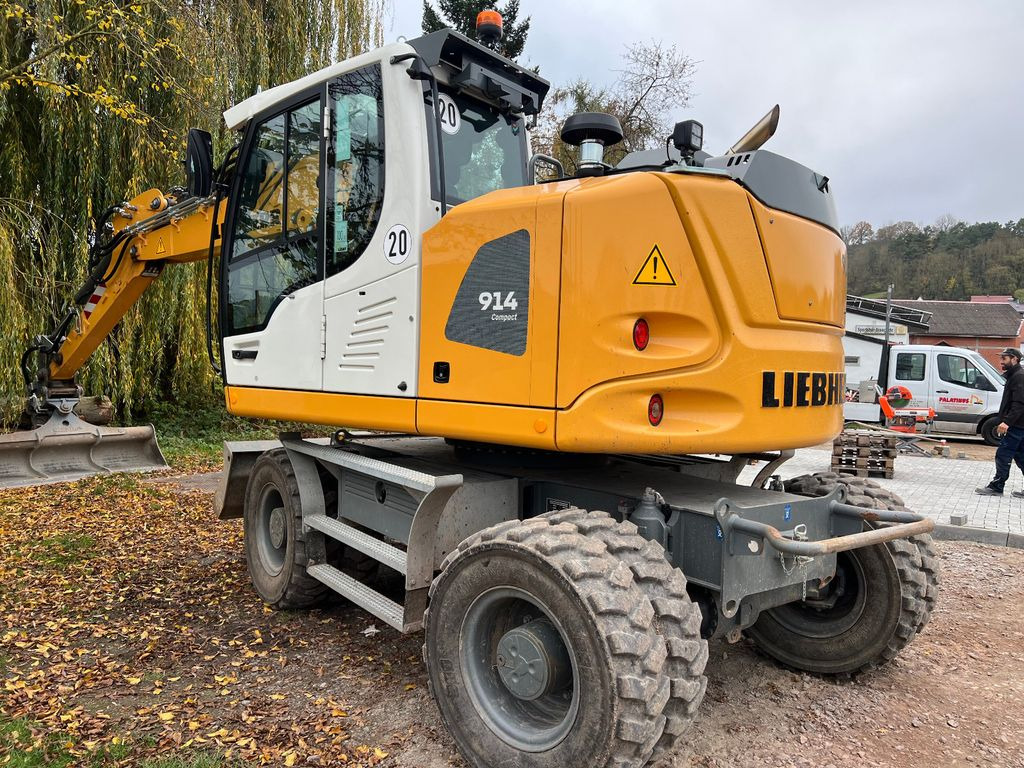 Liebherr A 914 Compact SW 33 Likufix Liebherr A 914 Compact SW 33 Likufix - Excavadora de ruedas: foto 2 Liebherr A 914 Compact SW 33 Likufix Liebherr A 914 Compact SW 33 Likufix - Excavadora de ruedas: foto 2