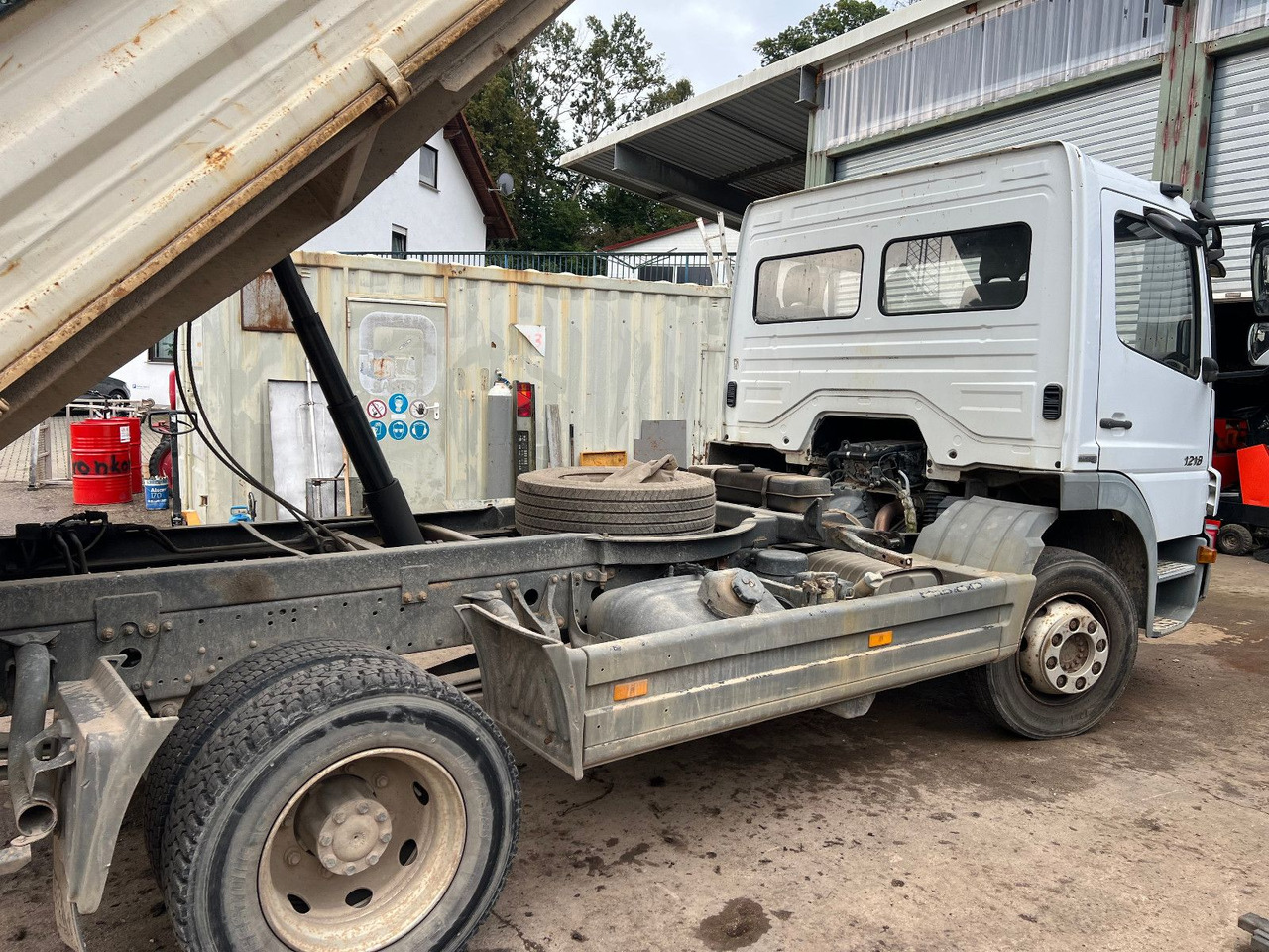 Mercedes-Benz 1218 K Meiller - Camión volquete: foto 5 Mercedes-Benz 1218 K Meiller - Camión volquete: foto 5