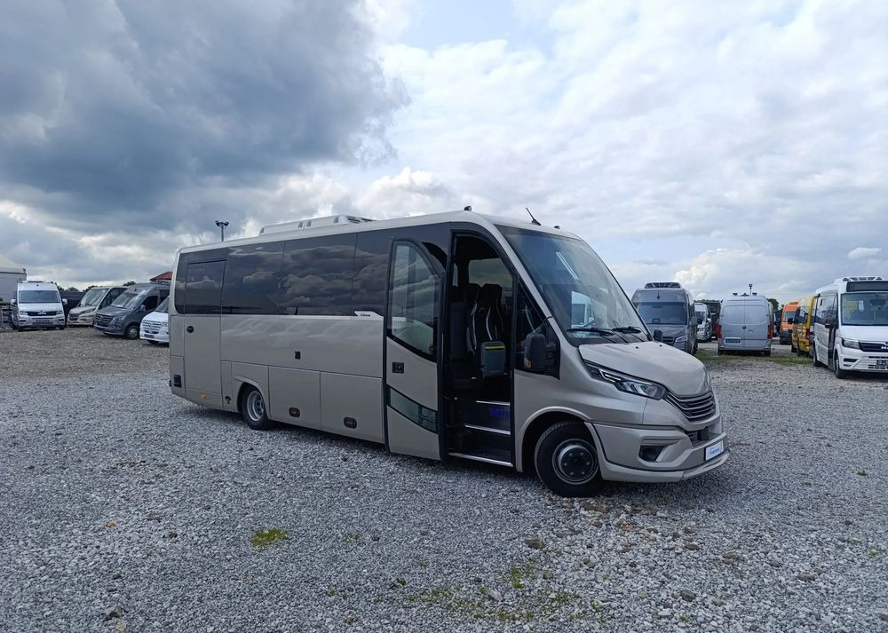 Iveco Mercus Daily 70C21 - Minibús, Furgoneta de pasajeros: foto 2 Iveco Mercus Daily 70C21 - Minibús, Furgoneta de pasajeros: foto 2