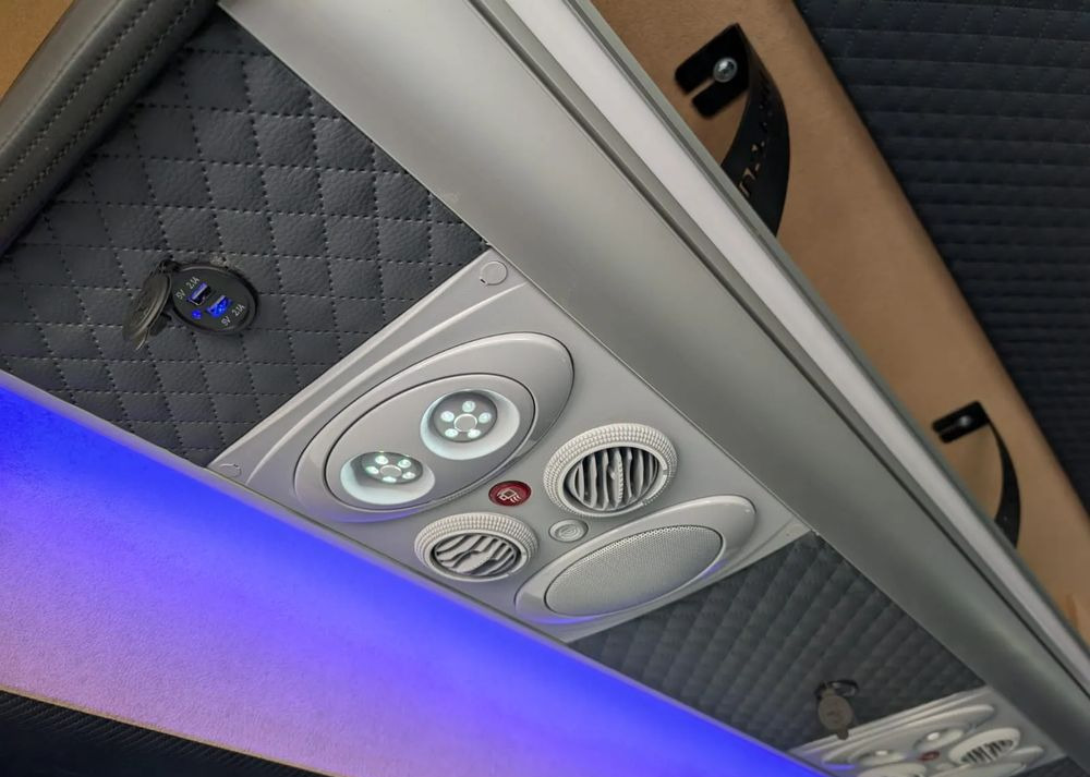 Minibús, Furgoneta de pasajeros nuevo Mercedes-Benz Sprinter 519: foto 20