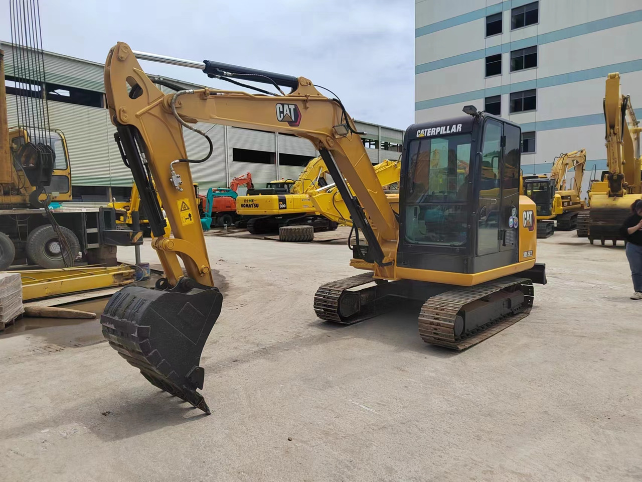 CATERPILLAR 305.5E2 - Miniexcavadora: foto 2 CATERPILLAR 305.5E2 - Miniexcavadora: foto 2