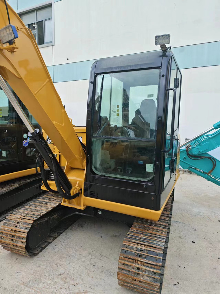 CATERPILLAR 305.5e2 - Excavadora de cadenas: foto 5 CATERPILLAR 305.5e2 - Excavadora de cadenas: foto 5