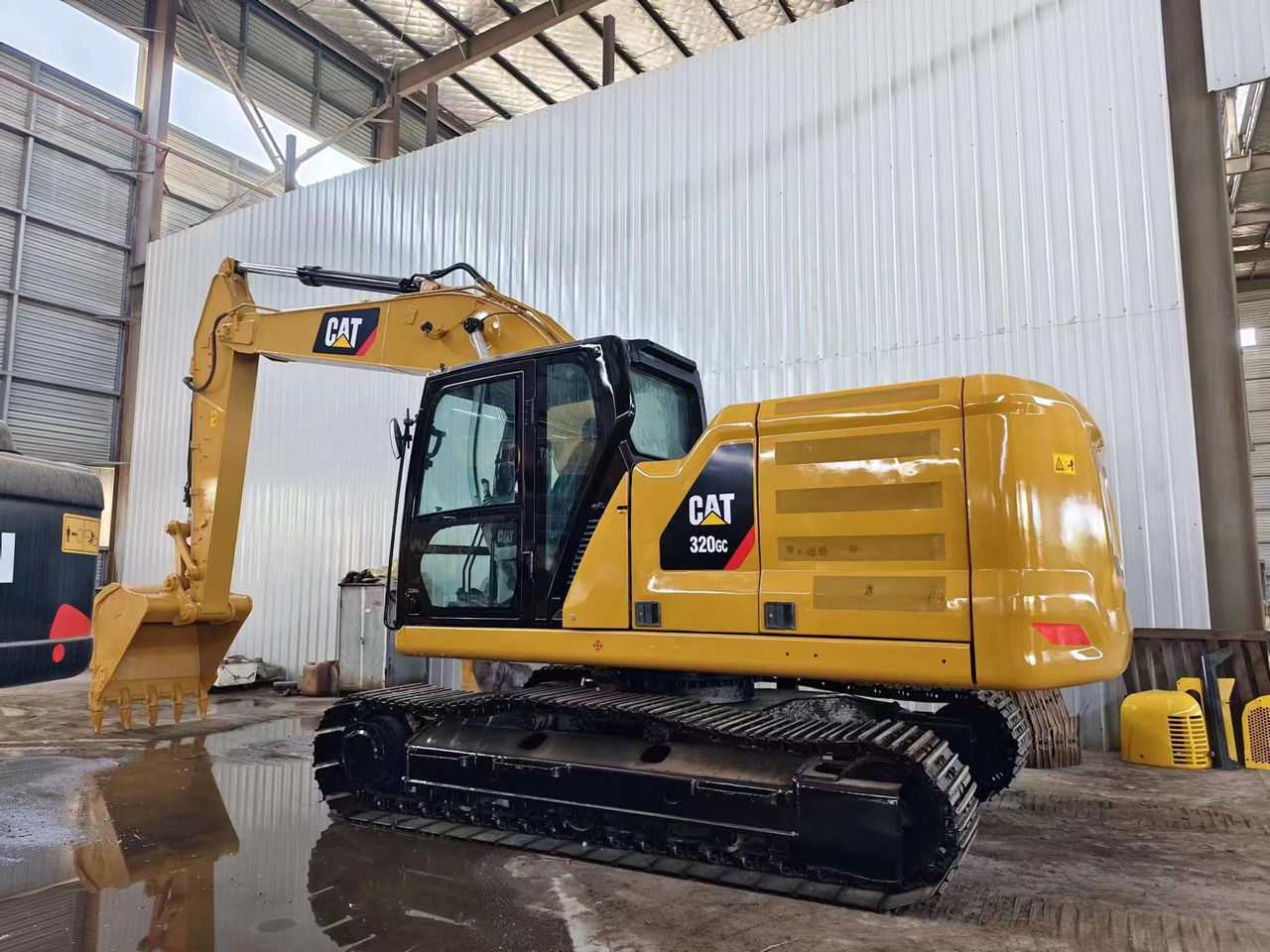 CATERPILLAR 320GC CAT 320 - Excavadora de cadenas: foto 4 CATERPILLAR 320GC CAT 320 - Excavadora de cadenas: foto 4