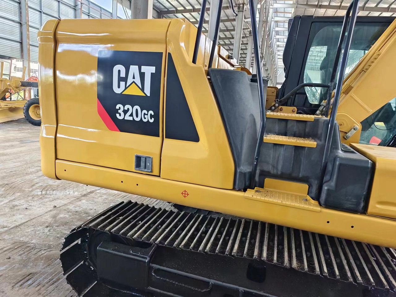 CATERPILLAR 320GC - Excavadora de cadenas: foto 3 CATERPILLAR 320GC - Excavadora de cadenas: foto 3