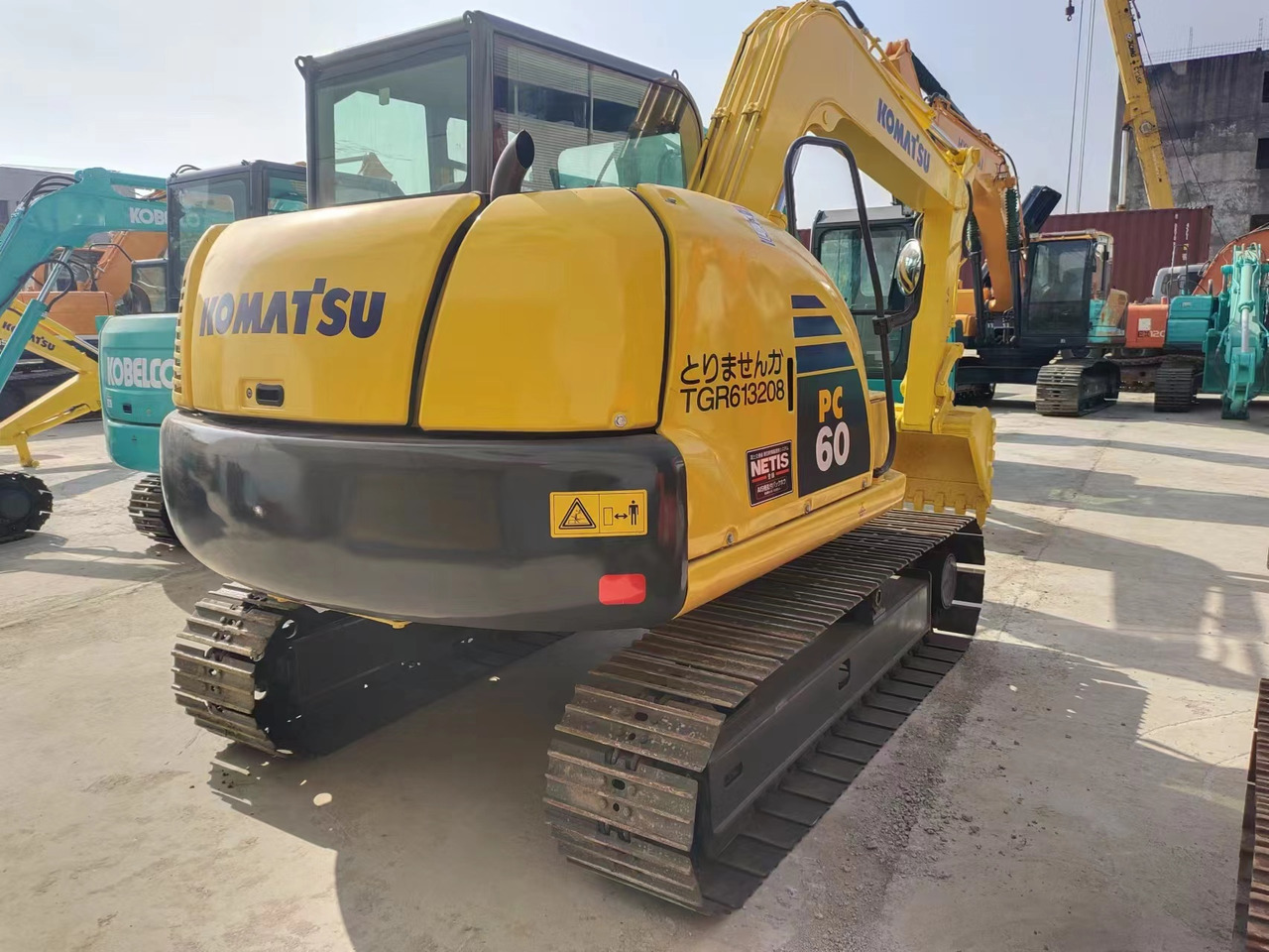 KOBELCO PC60 PC60-8 - Miniexcavadora: foto 2 KOBELCO PC60 PC60-8 - Miniexcavadora: foto 2