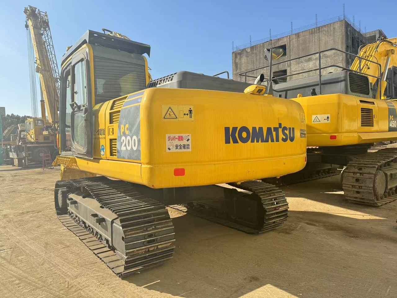KOMATSU PC200-8 - Excavadora de cadenas: foto 3 KOMATSU PC200-8 - Excavadora de cadenas: foto 3