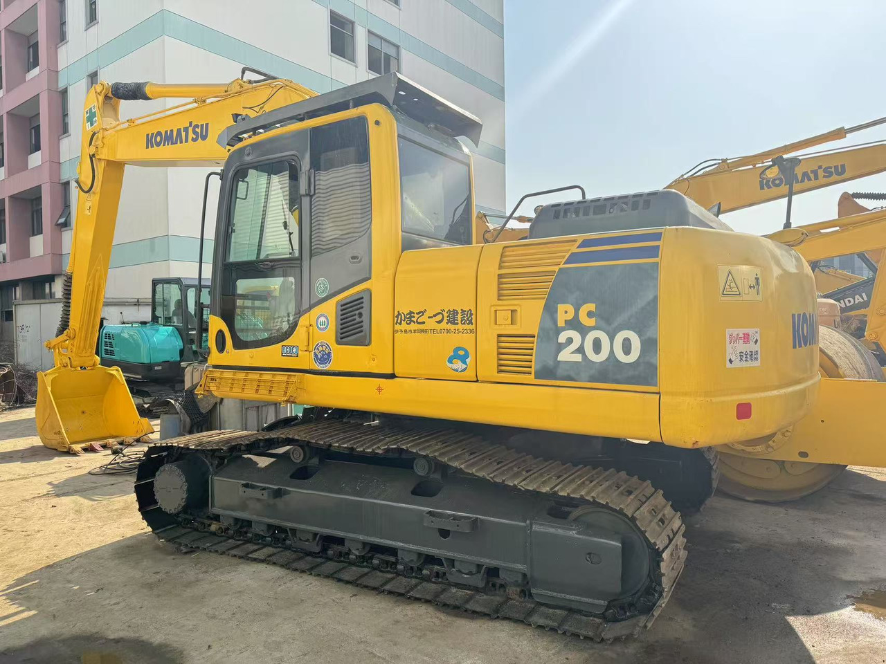 KOMATSU PC200-8 - Excavadora de cadenas: foto 1 KOMATSU PC200-8 - Excavadora de cadenas: foto 1